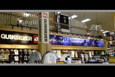 Quiksilver display at Maui Nix!